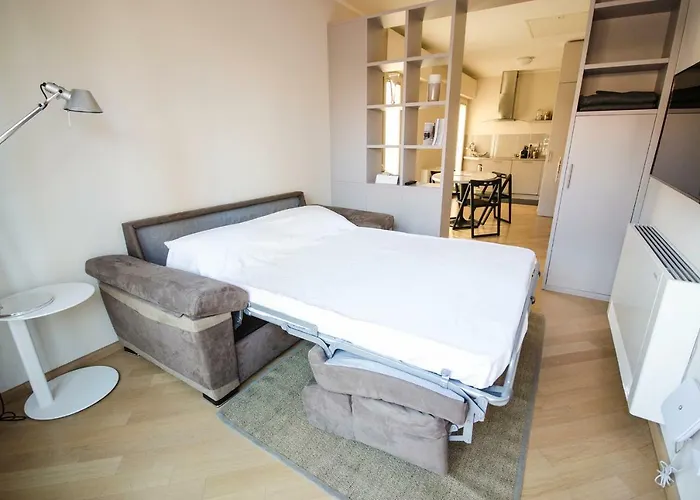 Altana Deluxe بولونيا